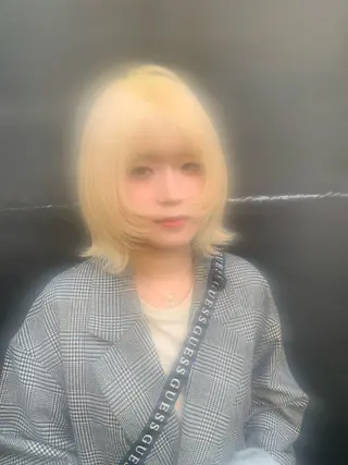 セミロング THE./ブリーチ 透感カラー/髪質改善のヘアスタイル