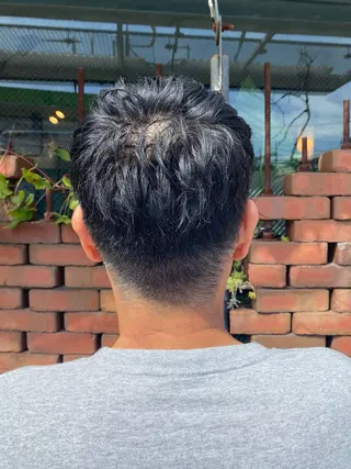 ショート auRa  【大宮】 上形 龍也のヘアスタイル