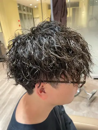 メンズ 縮毛矯正×髪質改善× 艶髪カラー 小笠原躍のヘアスタイル