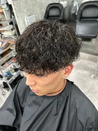 ショート パーマ メンズ 【メンズパーマ】比嘉 啓人のヘアスタイル