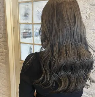 セミロング カラー 廣瀨顕成 /DECORAのヘアスタイル