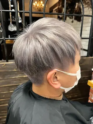 ショート 大久保寿高✨ なりたい色を叶える✨のヘアスタイル