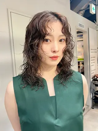 ミディアム 恵比寿韓国レイヤー× 艶透明感カラー大場のヘアスタイル