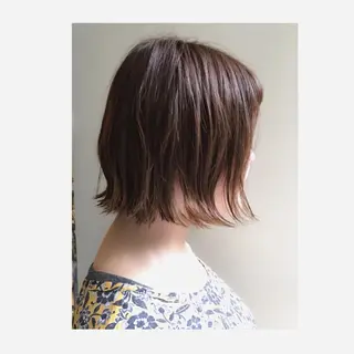 ショート カラー 近藤 麻紀のヘアスタイル