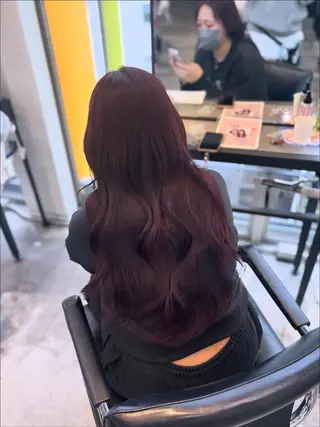 ロング カラー レイヤー sala 推しカラー職人🎀のヘアスタイル