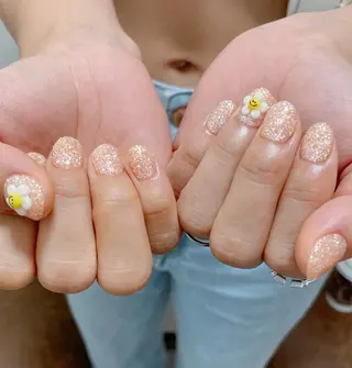 ネイル 髙橋 優菜のネイルデザイン