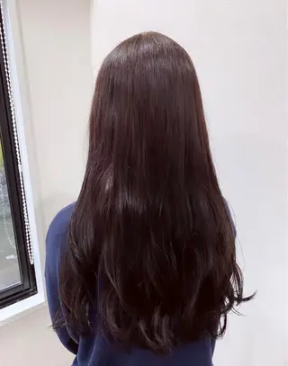 ロング makoto⌇レイヤ ー⌇艶カラー🍒のヘアスタイル