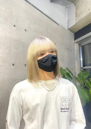 ミディアム ブリーチカラー🎀 LiLi🫧のヘアスタイル