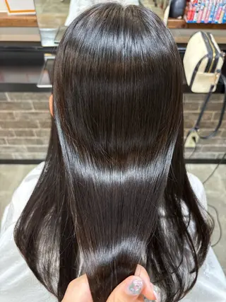 ロング パーマ イツキ🌕デザインカ ラー🥨髪質改善🫧のヘアスタイル