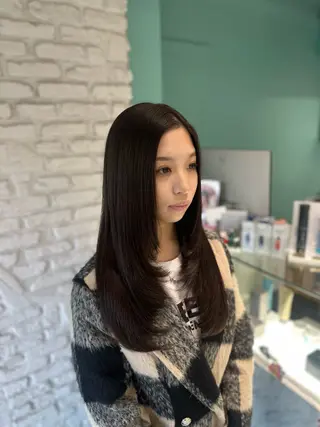 ロング カラー LUPI byLee MIUのヘアスタイル