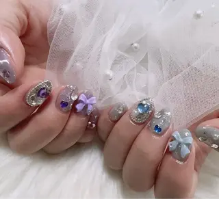 ネイル &ME ネイルサロンのネイルデザイン