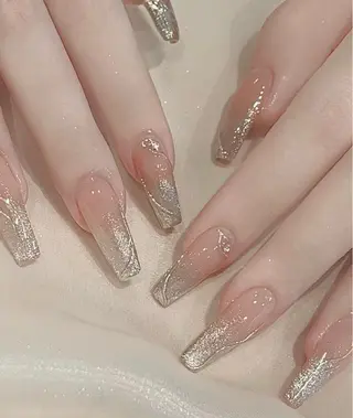 ネイル BiEi ネイルサロン長さ出しのネイルデザイン