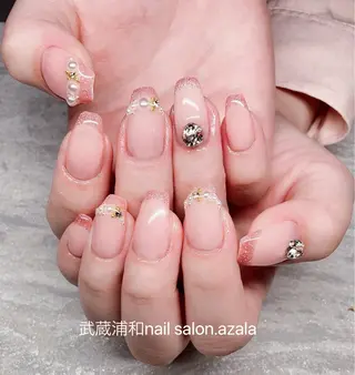 ネイル R inのネイルデザイン