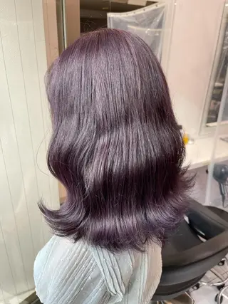 カラー ハイトーン×レイヤー カットTAKUMIのヘアスタイル