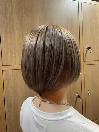 ショート カラー マキノ キョウカのヘアスタイル