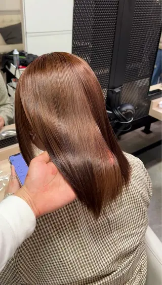 ミディアム 羽エクステ/ブリーチ 🎱KENJI🎱のヘアスタイル