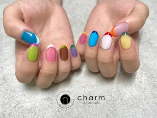 ネイル ネイルルーム チャームのネイルデザイン