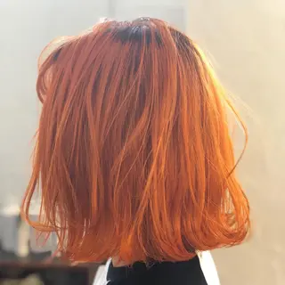 ミディアム アカサカ トオルのヘアスタイル