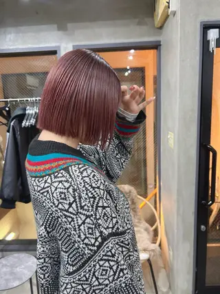 ショート YUI ハイトーンカラーのヘアスタイル