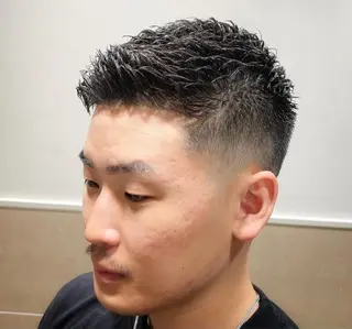 ショート パーマ メンズ 浅見 天翔のヘアスタイル