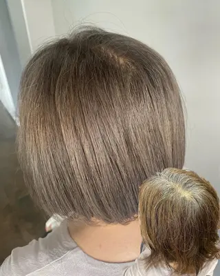 ミディアム ＳＨＩ ＺＵのヘアスタイル