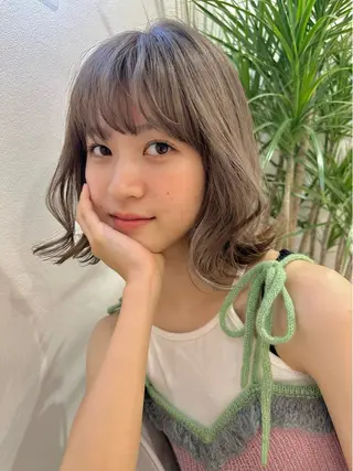 ミディアム カラー かえ🩶韓国ボブ🎀 透明感カラー🥣のヘアスタイル