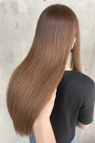 セミロング 松井ゆら/ 酸性ストレート/暖色のヘアスタイル