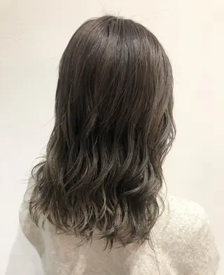 ミディアム カラー 鍵谷 公宏のヘアスタイル