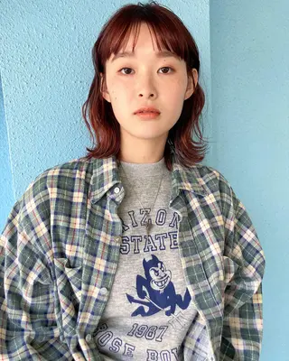 ミディアム 金田 夏野のヘアスタイル