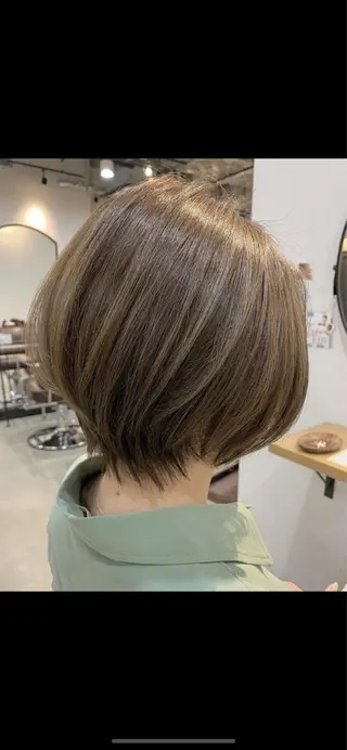 ショート カラー 中津No.1髪質改善 店長✨透ける暗髪のヘアスタイル
