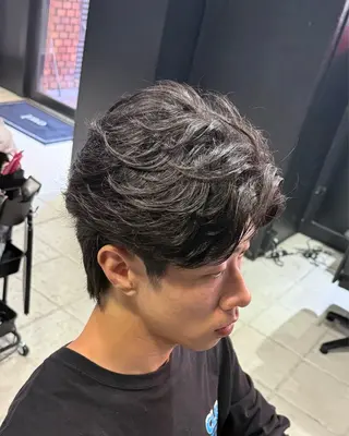 ショート パーマ メンズ 【フェザーパーマ】 【縮毛矯正】鶴田文のヘアスタイル