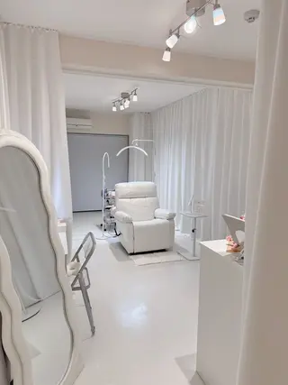 poplin【ポプリン】 Lカール/マツエク/まつげパーマ/眉毛/LED/フラットラッシュ/栄.伏見所属・poplin ︴堀内まほのマツエク・マツパデザイン