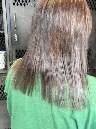 ミディアム カラー パーマ ヘアアレンジ メンズ キッズ ネイル マツエク・マツパ アイブロウ 久木原 ゆりのヘアスタイル