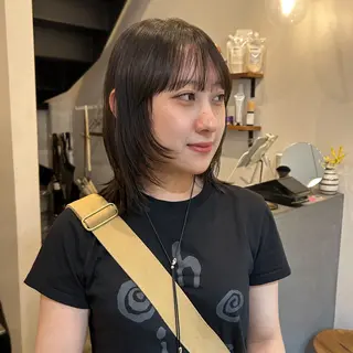 セミロング メイ🩰透明感カラー レイヤーカットのヘアスタイル