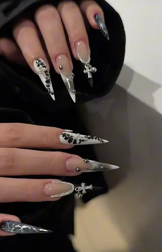 ネイル D-BEAUTY Nailsalonのネイルデザイン