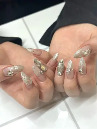 ネイル Elegancia. Hiromiのネイルデザイン