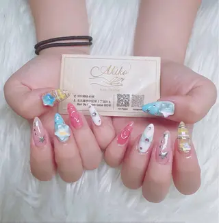 ネイル AKIKO ネイルサロンのネイルデザイン