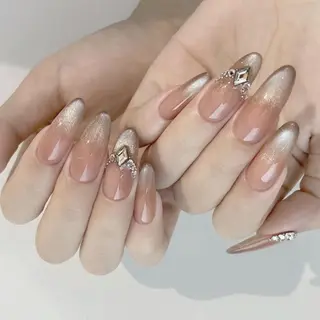 ネイル RAFFINE haru🦋🩵のネイルデザイン