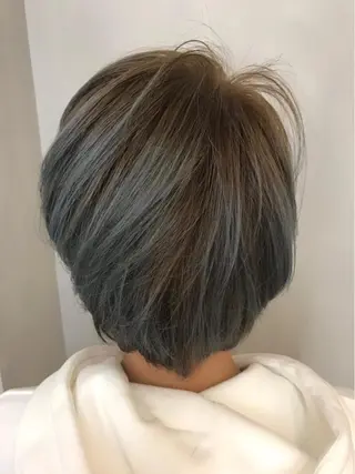 ショート カラー BROCANTE立川 karasawa.nのヘアスタイル