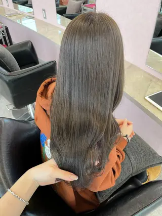 ロング MATTY azusaのヘアスタイル