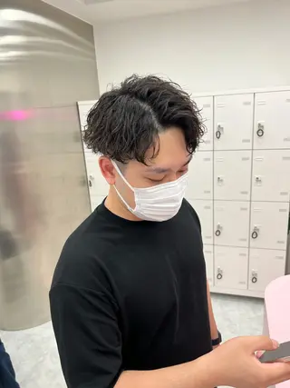 ミディアム パーマ メンズ メンズパーマ特化 TAIGAのヘアスタイル