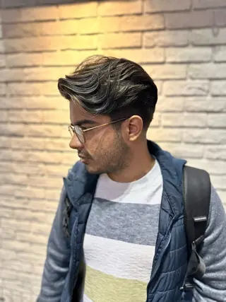 ショート カラー REMMA 外国人風メンズヘアのヘアスタイル