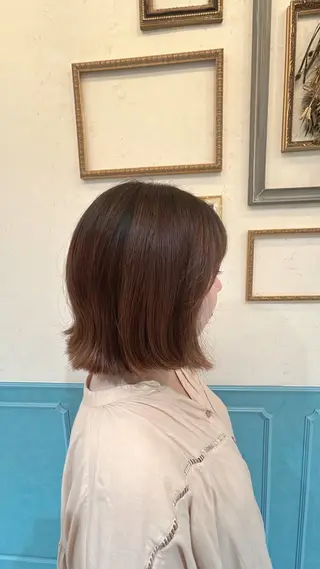 ミディアム 河野 穂香のヘアスタイル
