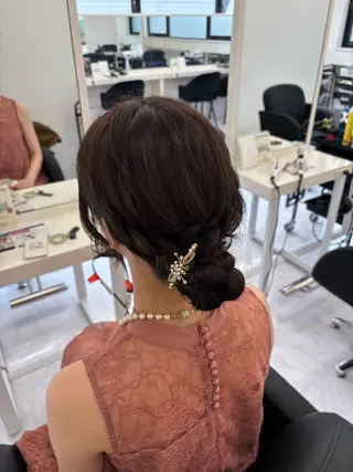 セミロング ヘアアレンジ Ayano‪‪🎀似 合わせ×透明感🎀のヘアスタイル