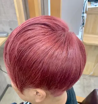 ショート カラー hair salon mementoのヘアスタイル