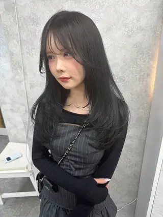 セミロング カラー Tiam タクミのヘアスタイル