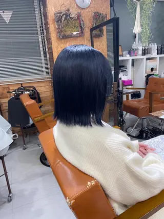 ミディアム カラー soin by poshのヘアスタイル