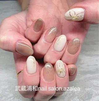 ネイル R inのネイルデザイン