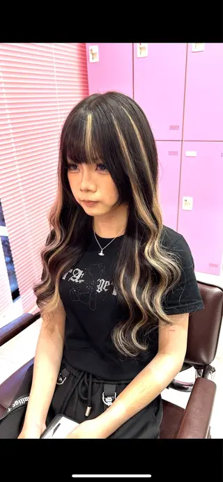 ロング PREss Yuiのヘアスタイル