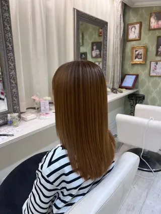 FEERIE 晴海店 荒木優菜のヘアスタイル